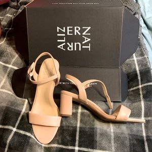 Naturalizer Hi Heel Sandal Dress Shoe